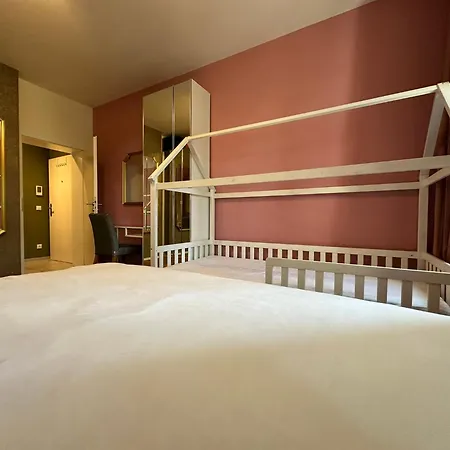 5 Min Walk From The Oktoberfest - Entire *