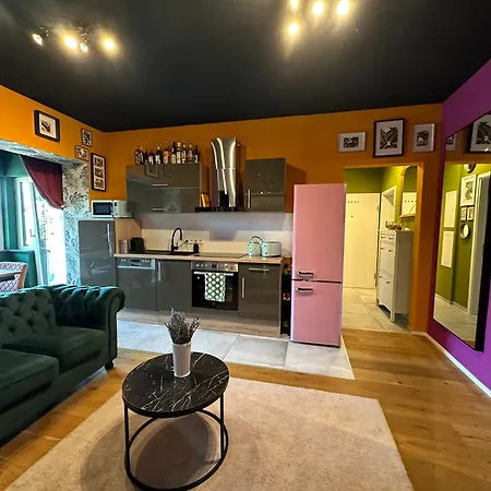Apartment 5 Min Walk From The Oktoberfest - Entire *